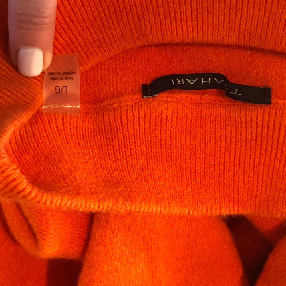 Tahari orange sweater - Picture 5 of 5